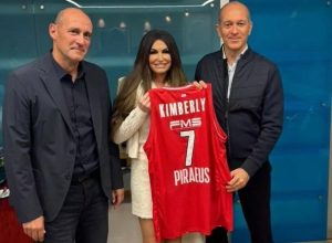 New US Ambassador Kimberly Guilfoyle Presented with Olympiacos BC Jersey