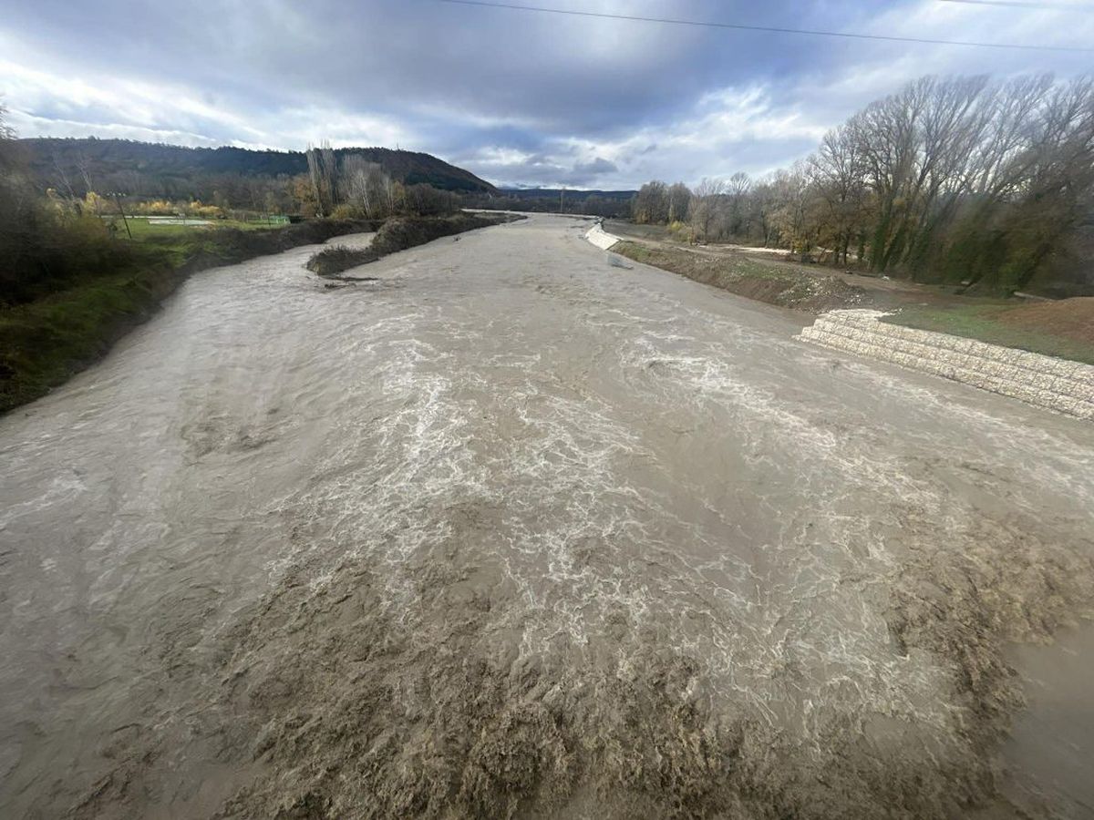 Severe Weather Floods Kastoria and Strands Local Farmers