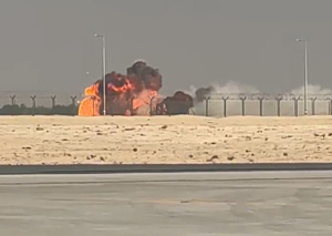 Indian Fighter Jet Crashes at Dubai Air Show, Pilot Killed (vid)