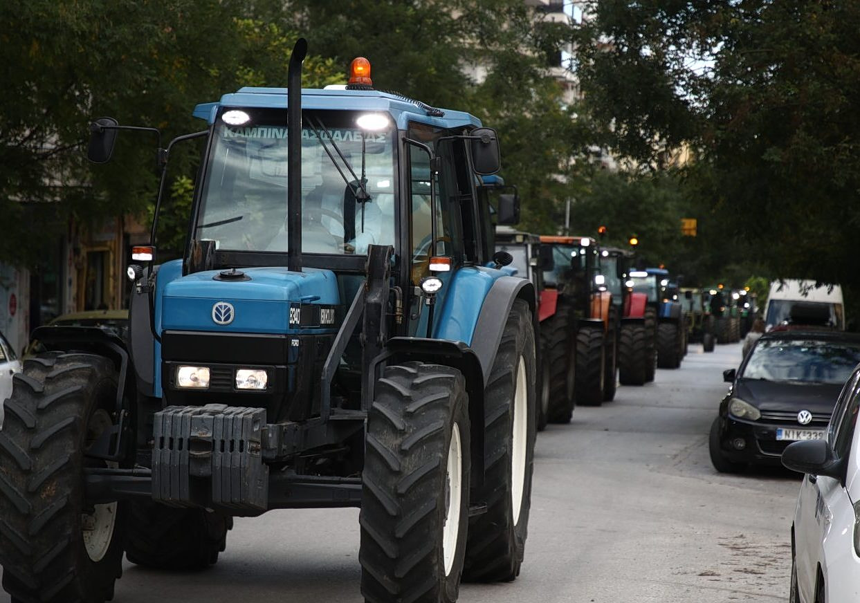Farmers Across Greece Plan Roadblocks and Port Actions Starting 30 November