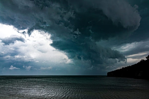 Strong Storms, Rising Temperatures Across Greece Wednesday