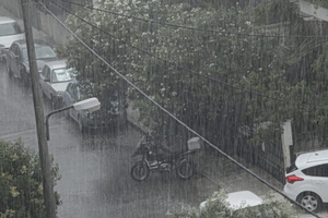 Severe Storms, Strong Winds Sweep Greece Thursday