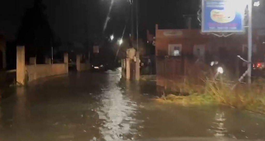 Storm “Adel” Batters Western Greece, Forcing School Closures