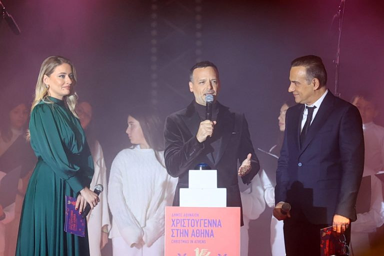 athens christmas tree