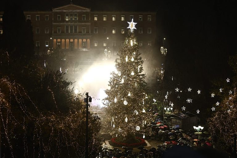 athens christmas tree