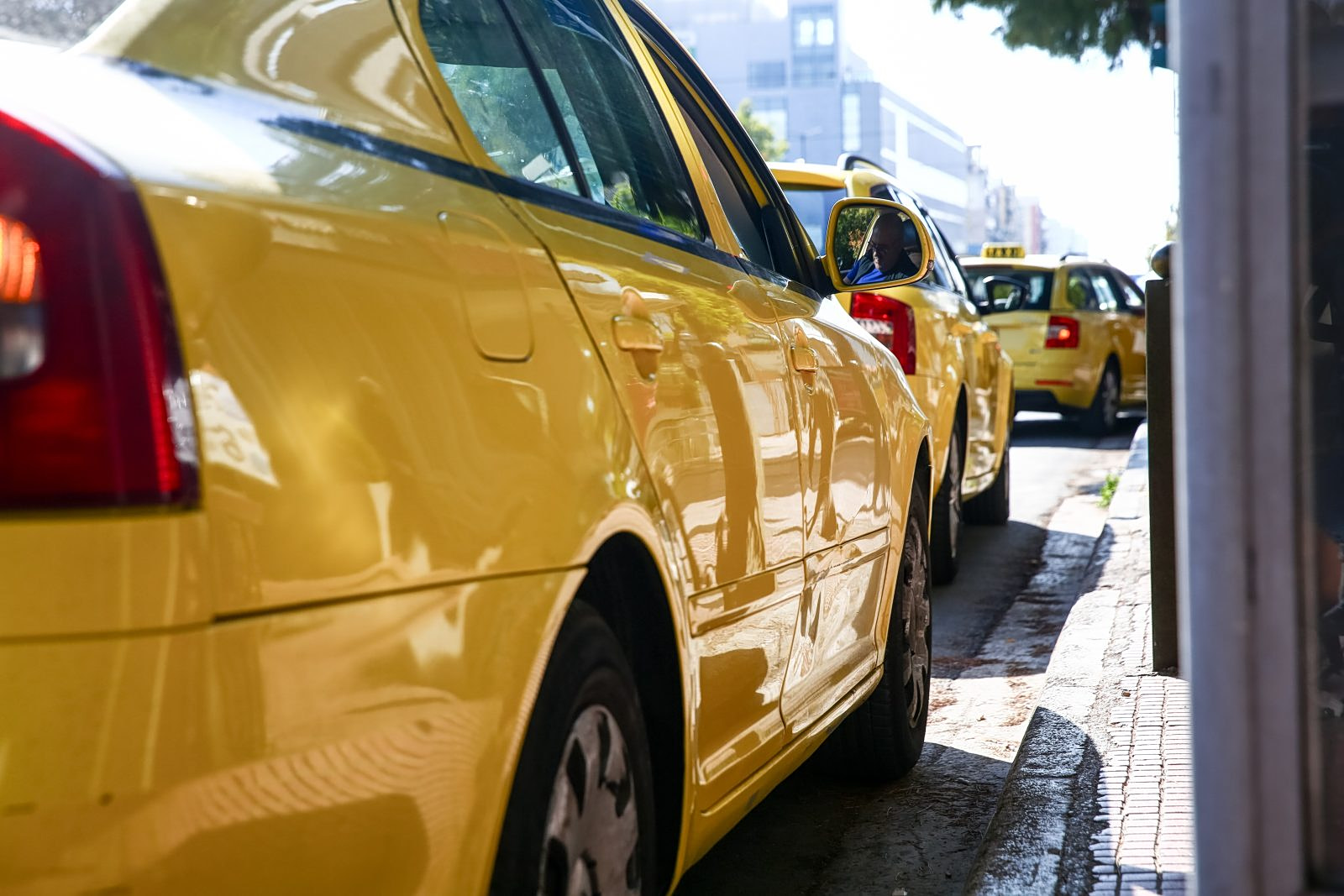 Taxi Owners Announce New 48-Hour Strike in Early December