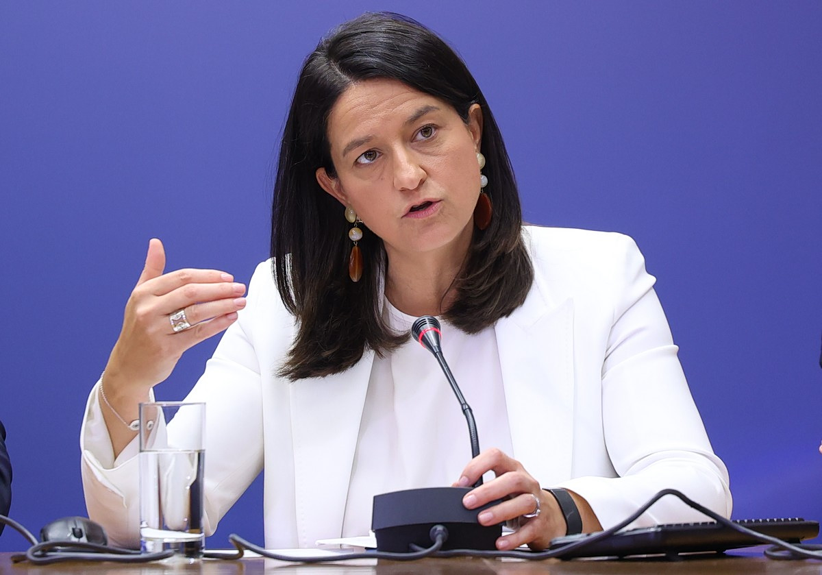 Greek Labor Min. Briefs EC Council on Collective Bargaining Deal