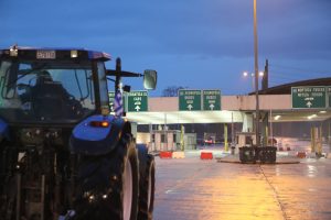 Farmers Ready to Spend Holidays on the Road as Protests Grow