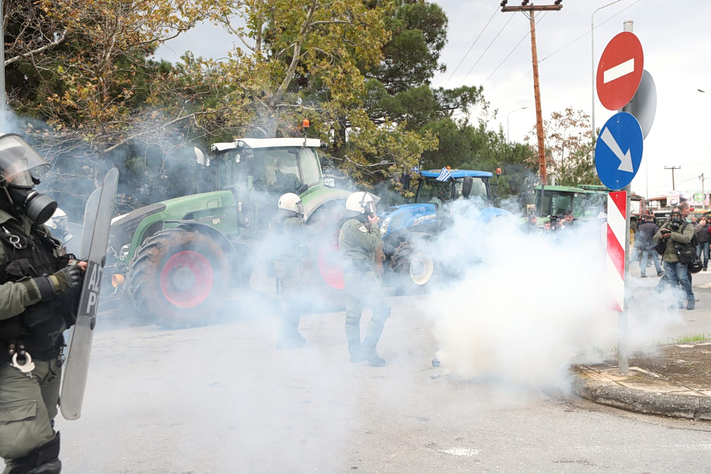 Tension Flares as Farmers Clash with Police Near Thessaloniki Airport