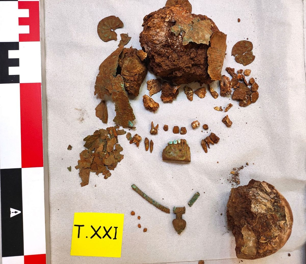 ancient burials Boeotia