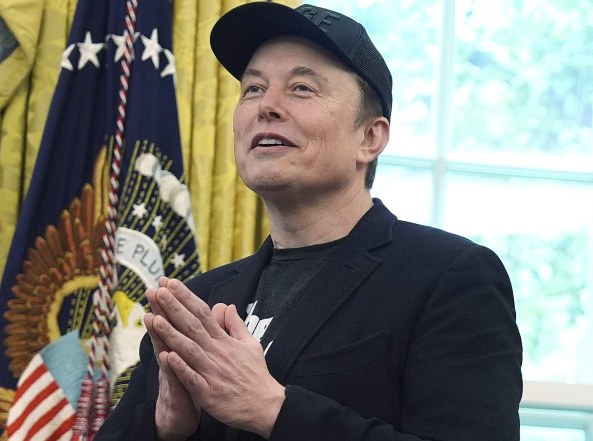 Elon Musk Slams EU as “Bureaucracy, Not Democracy”