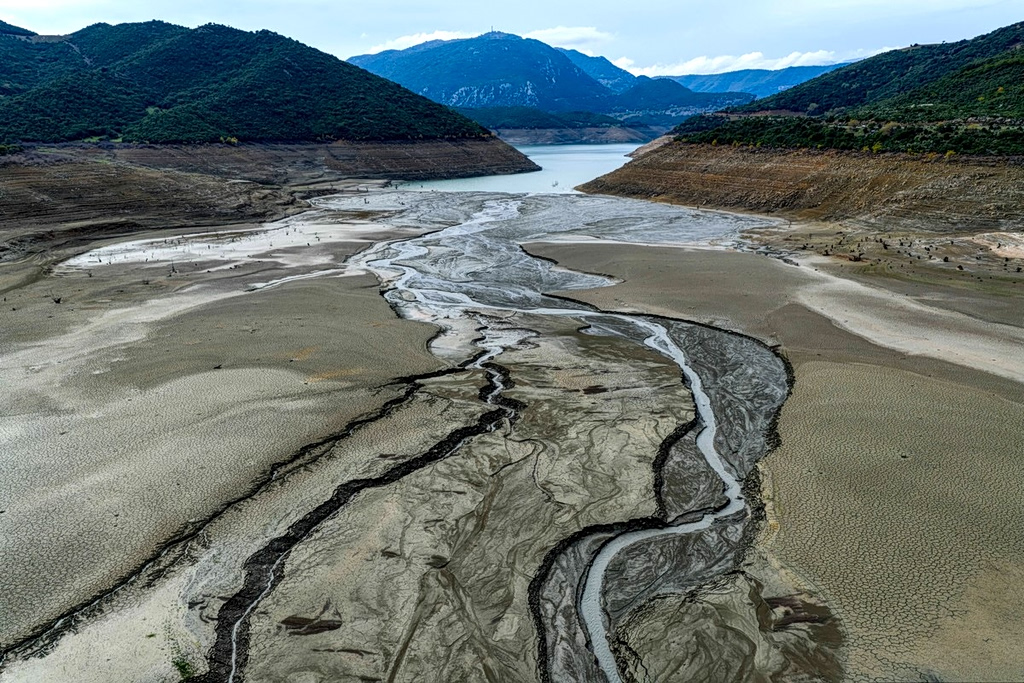 Storm Byron Brings Rain but Fails to Ease Attica’s Looming Water Shortage