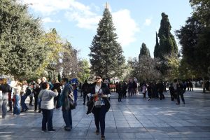 Athens Welcomes First Sunday of Holiday Shopping