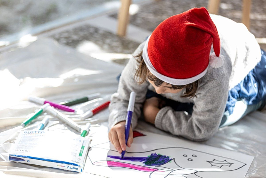 Christmas in Athens: A Citywide Celebration for Young Explorers