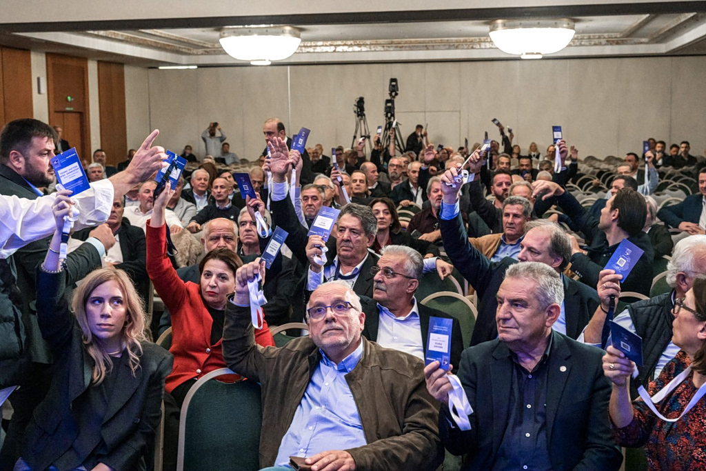 Greek Mayors Shut Down City Halls in Unprecedented Nationwide Protest