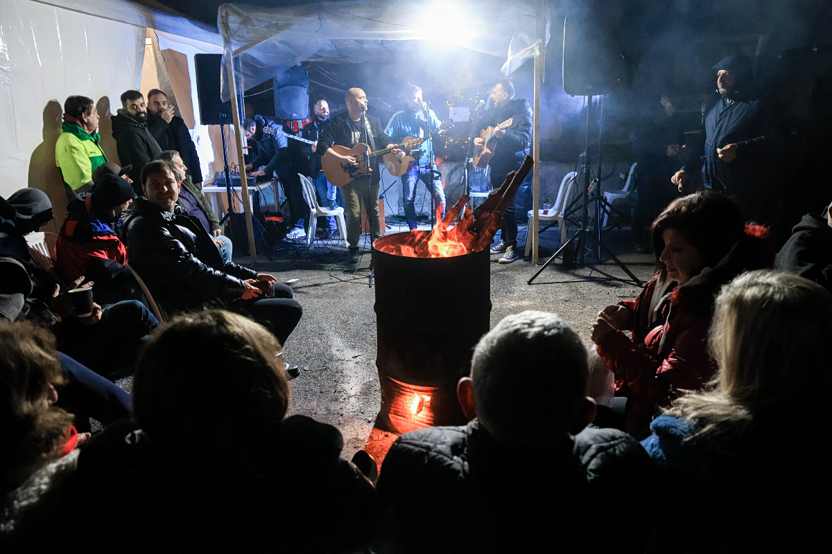 Greek Farmers Maintain Road Blockades as Talks Remain Uncertain