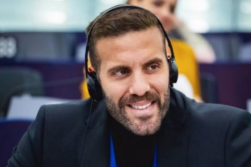 Greek Journalist Speaks After Assault by MEP in Strasbourg, MEP Goes ‘Missing’