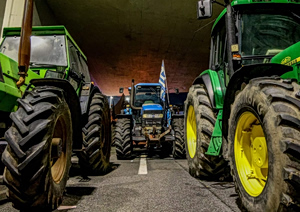 Farmers Block Malgara Junction Toward Thessaloniki Indefinitely