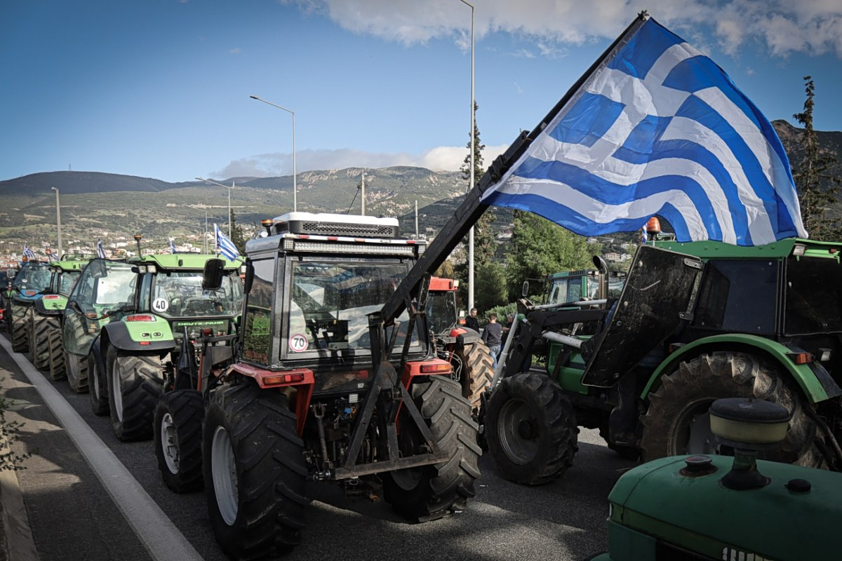 Survey Shows Large Majority of Greeks Support Farmers