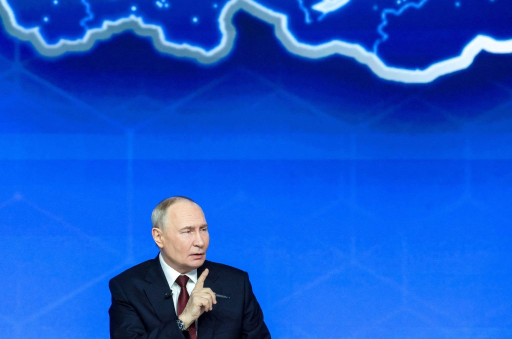 Putin Says West Holds the Ball to End Ukraine War