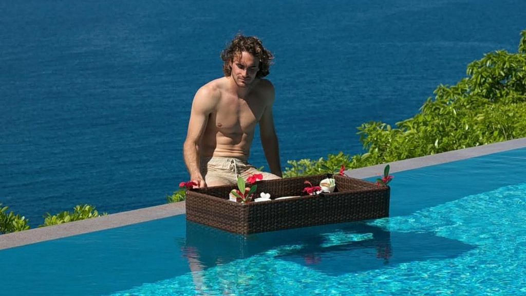 Tennis Star Tsitsipas Unwinds in Exotic Paradise with Brother