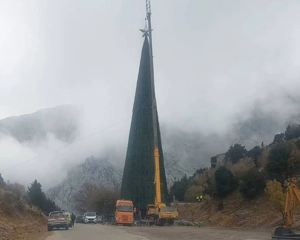 Crete: A Giant Christmas Glow in Samaria Gorge