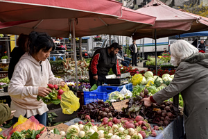 When Will Athens’ Open-Air Markets Be Open During the Holidays?