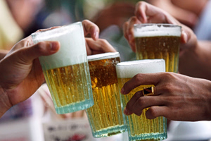 Athens Steps Up Bar Inspections Over Smoking and Alcohol Laws