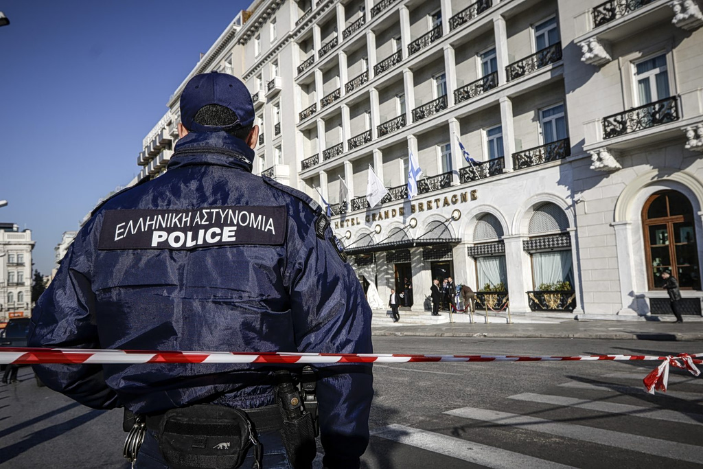 Fake Interpol Officer Scams Victims Out of €500,000 in Greece