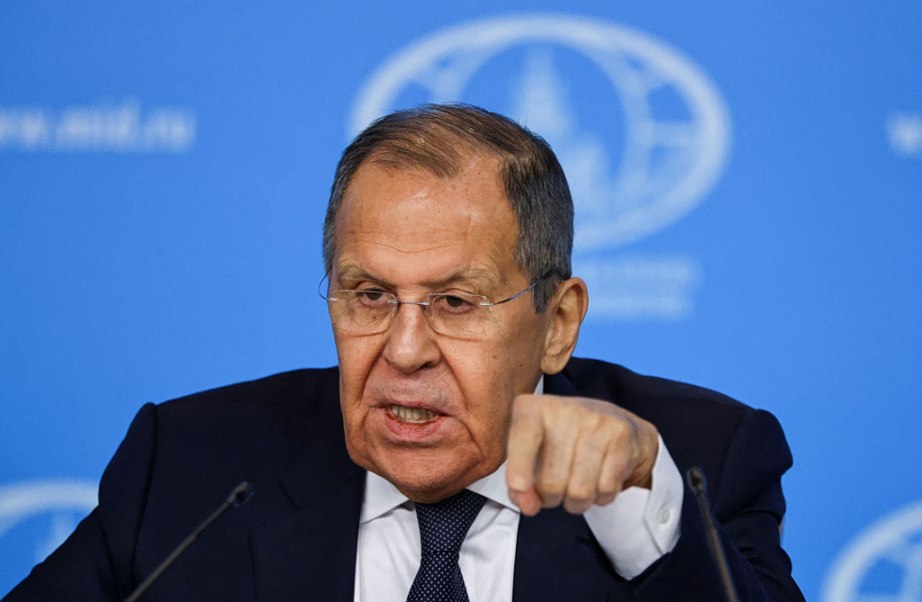 Lavrov Says Russia Holds Strategic Initiative in Ukraine