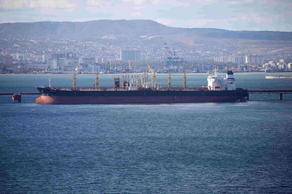 Oil Tanker Pursued by the U.S. Appears to Claim Russian Protection