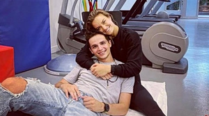 New Year Coffee Blends Politics and Family News for Mitsotakis