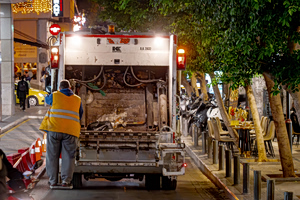 Thessaloniki Cleans Up 700 Tons of Trash After New Year’s Eve