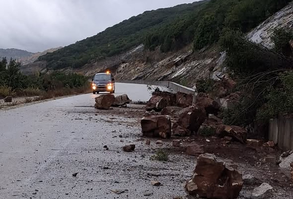 Civil Protection Alert Due to Storm Front Battering NW Greece
