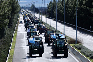 Greek Farmers Agree to Talks With PM as Road Blocks Continue