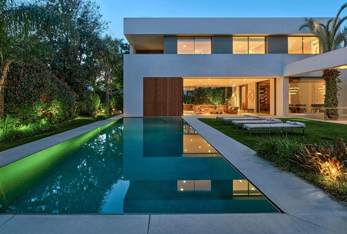 luxury real estate Greece