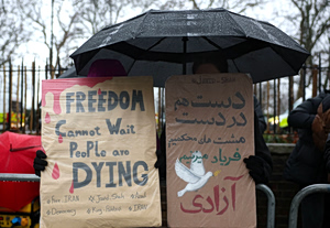 Trump Tells Iranian Protesters ‘Help Is on Its Way’