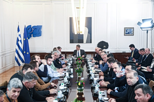 First Face-to-Face Talks Between PM, Protesting Producers