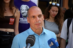 Varoufakis Rails Over His Police Summons for Drug Use Quip