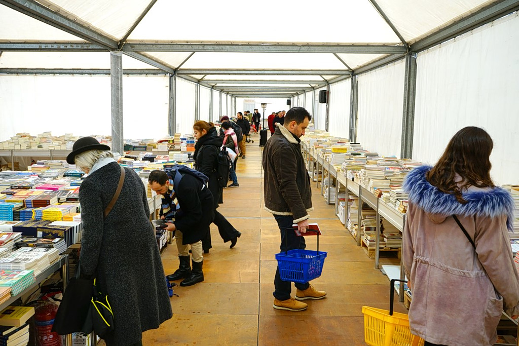 A Beloved Athens Book Bazaar Returns with Thousands of Titles from €1