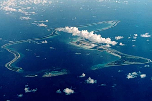 Trump Slams UK Chagos Deal as “Weak” and “Stupid”