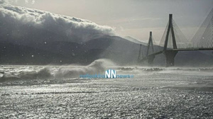 Strong Winds Disrupt Transport and Public Services in Western Greece