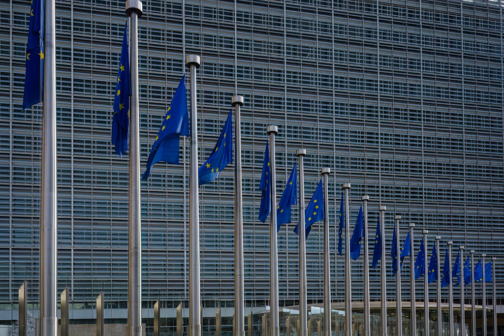 Germany, Italy Warn EU Risks Losing Global Competitiveness