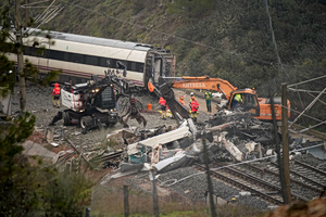 Spanish Train Drivers Call 3-Day Strike After Fatal Derailments