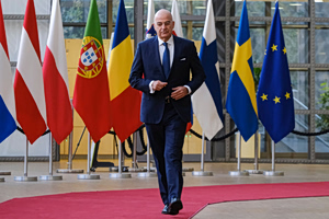 Dendias Reiterates Right to Unilaterally Extend Territorial Waters