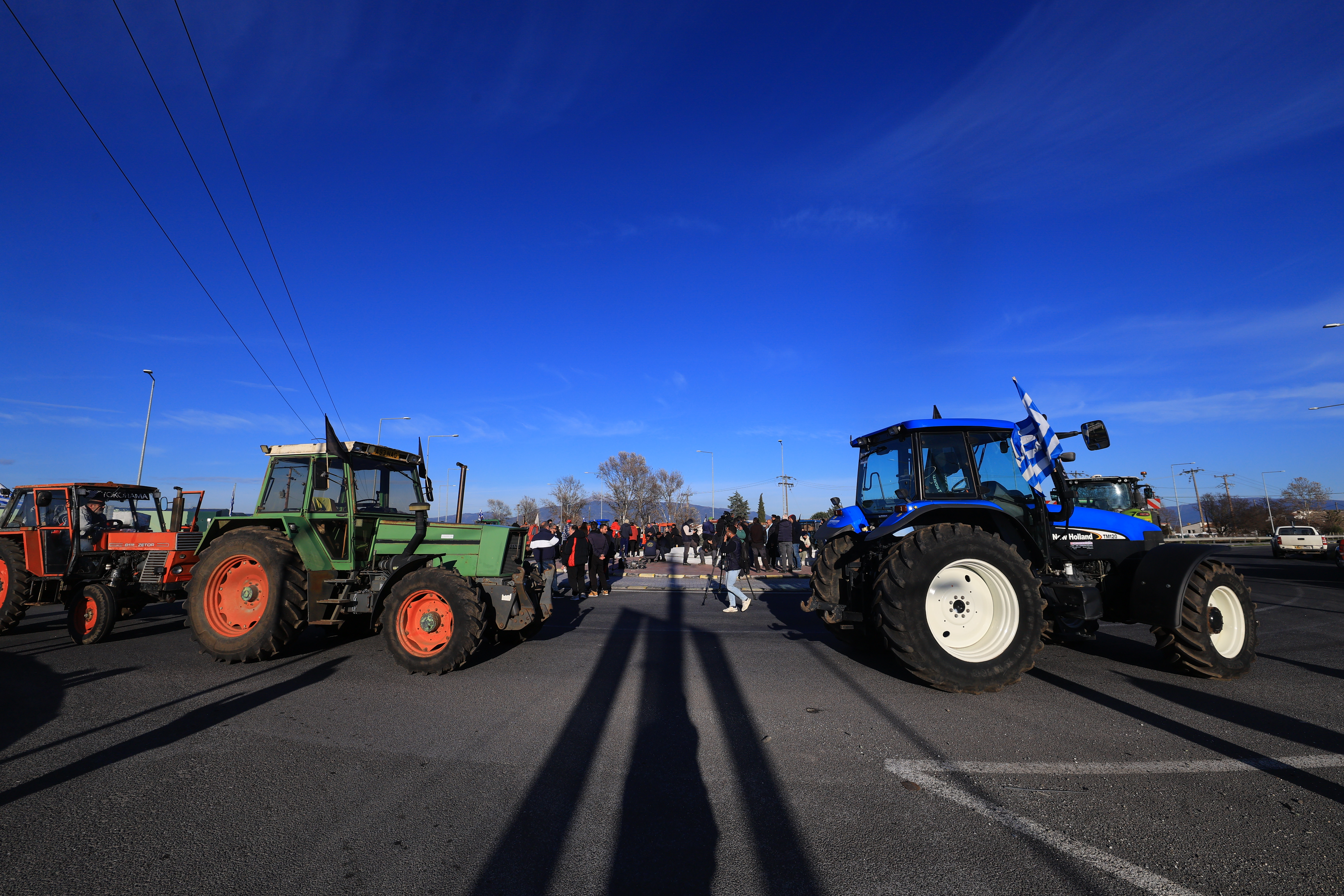Farmers Lift Roadblocks in Greece as Public Support Stays Strong