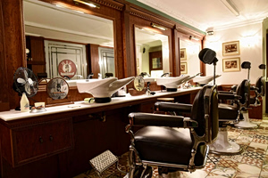 At ‘Sir Barber’, a Haircut Is an Act of Respect