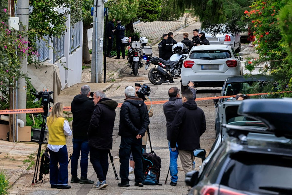 Greece: Elderly Man Killed by His Son in Glyfada