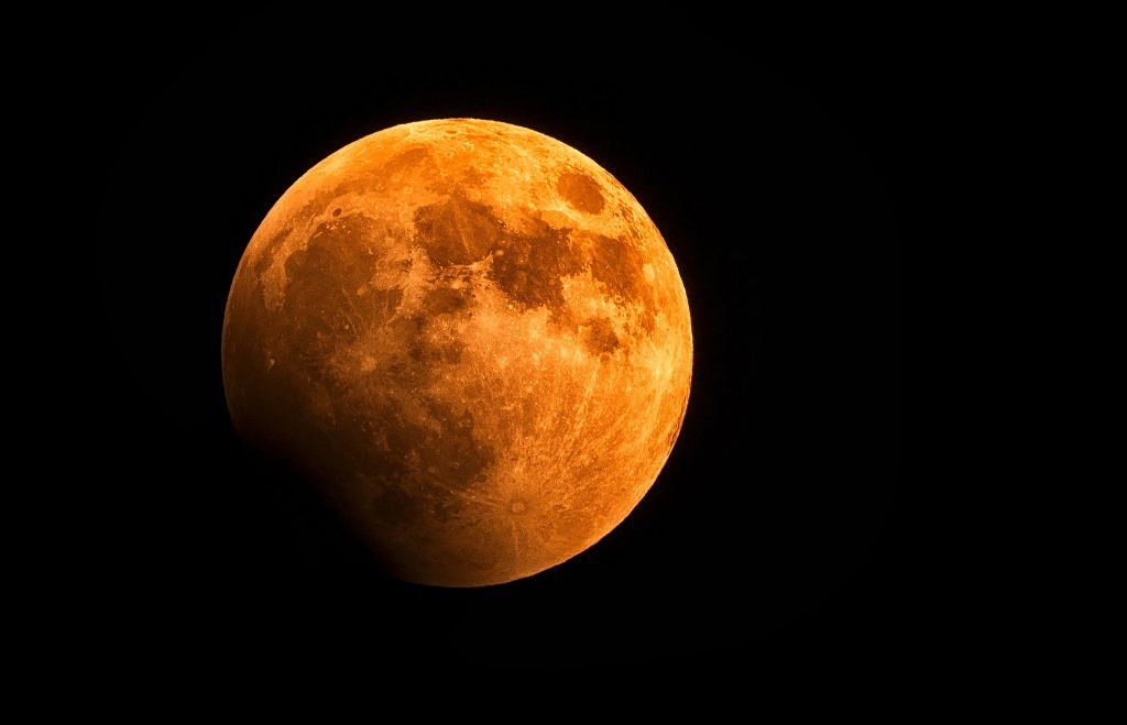 Snow Moon Lights Up February Sky with Jupiter in View