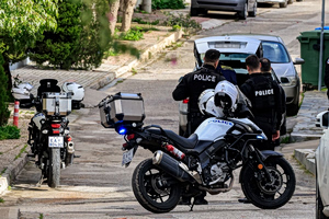 Witnesses Describe Glyfada Patricide Outside Family Home